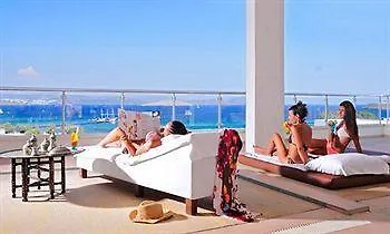 Noa Javelin Beach Club
